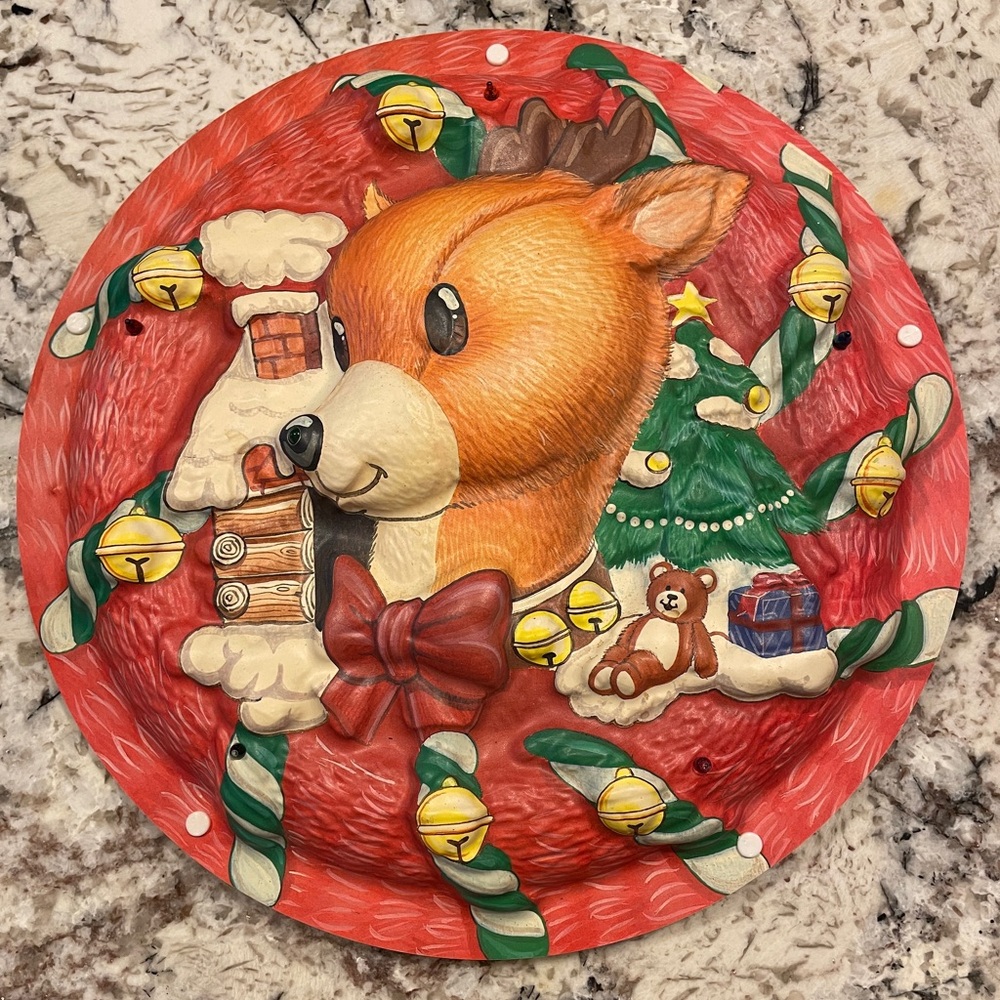 Vintage Christmas Musical Lights Sound Activated Door Plaque Reindeer 22 songs